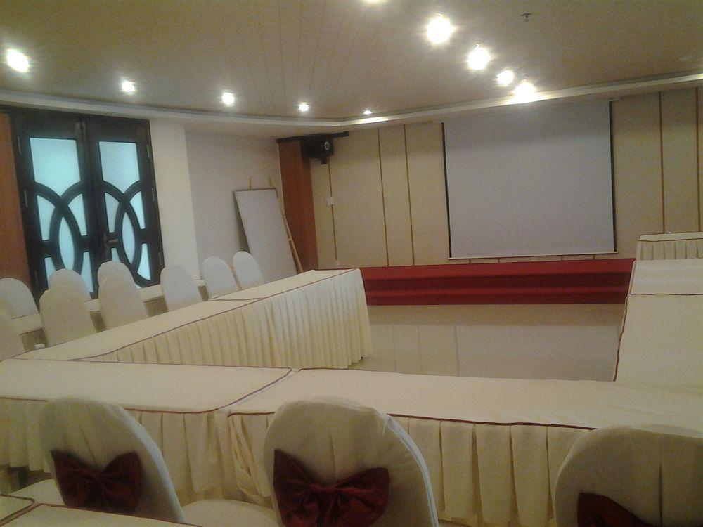 Kay Hotel Da Nang - Near Dragon Bridge Zewnętrze zdjęcie