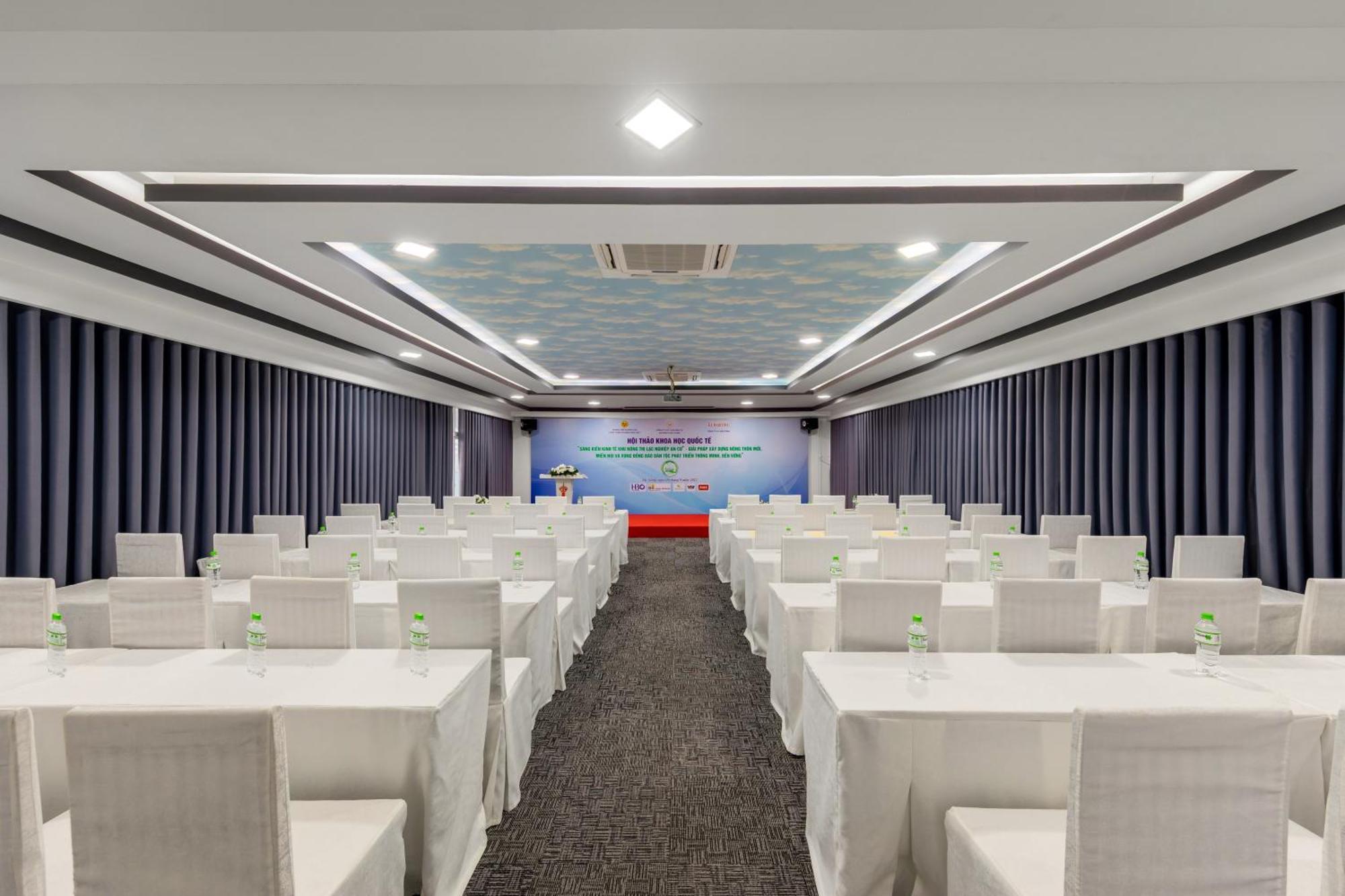 Kay Hotel Da Nang - Near Dragon Bridge Zewnętrze zdjęcie