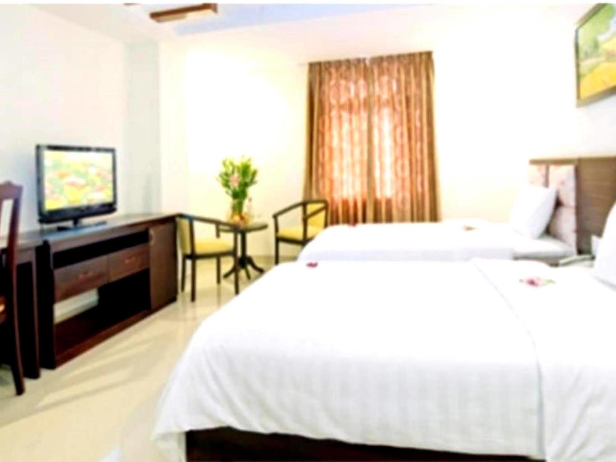 Kay Hotel Da Nang - Near Dragon Bridge Zewnętrze zdjęcie